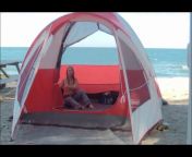 Секс на отдыхе в палатке возле моря